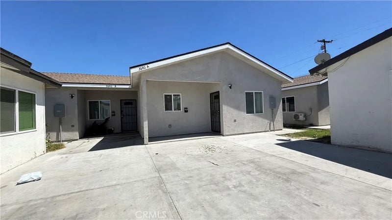 2037 W Lincoln