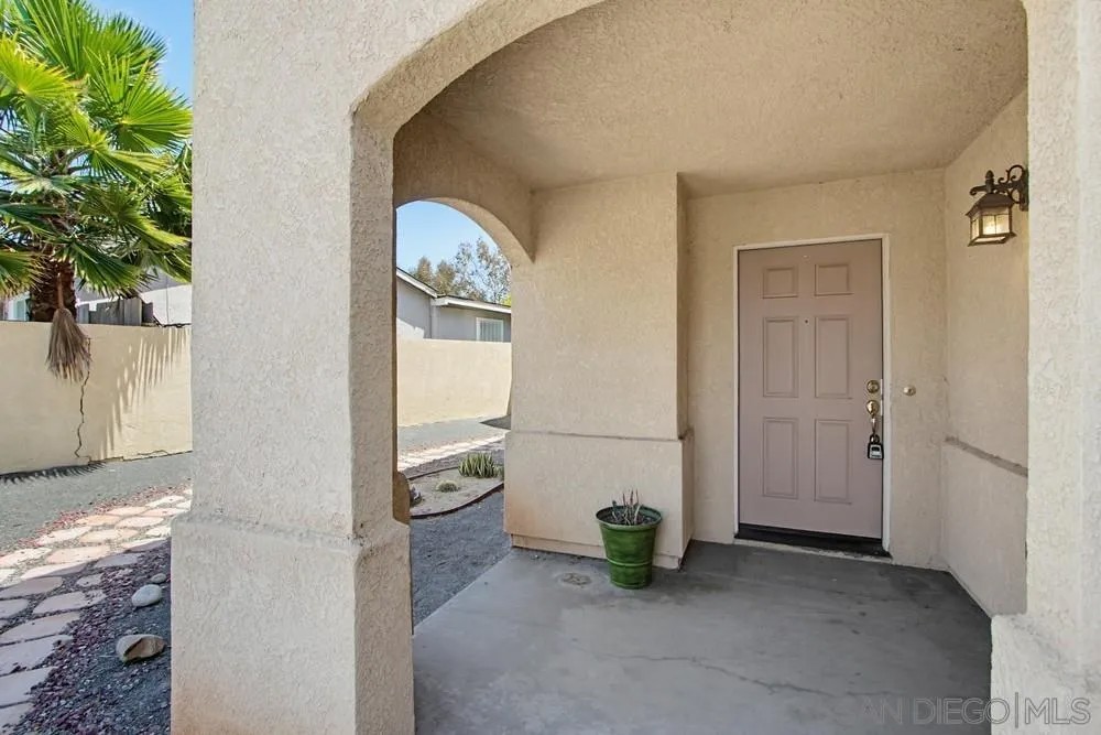 8355 Jade Coast