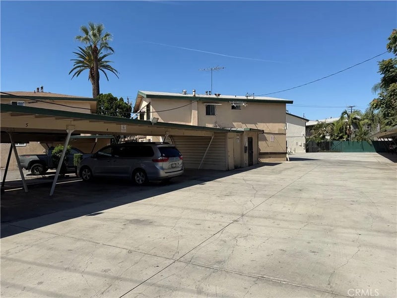 8146-8152 Norwalk Boulevard
