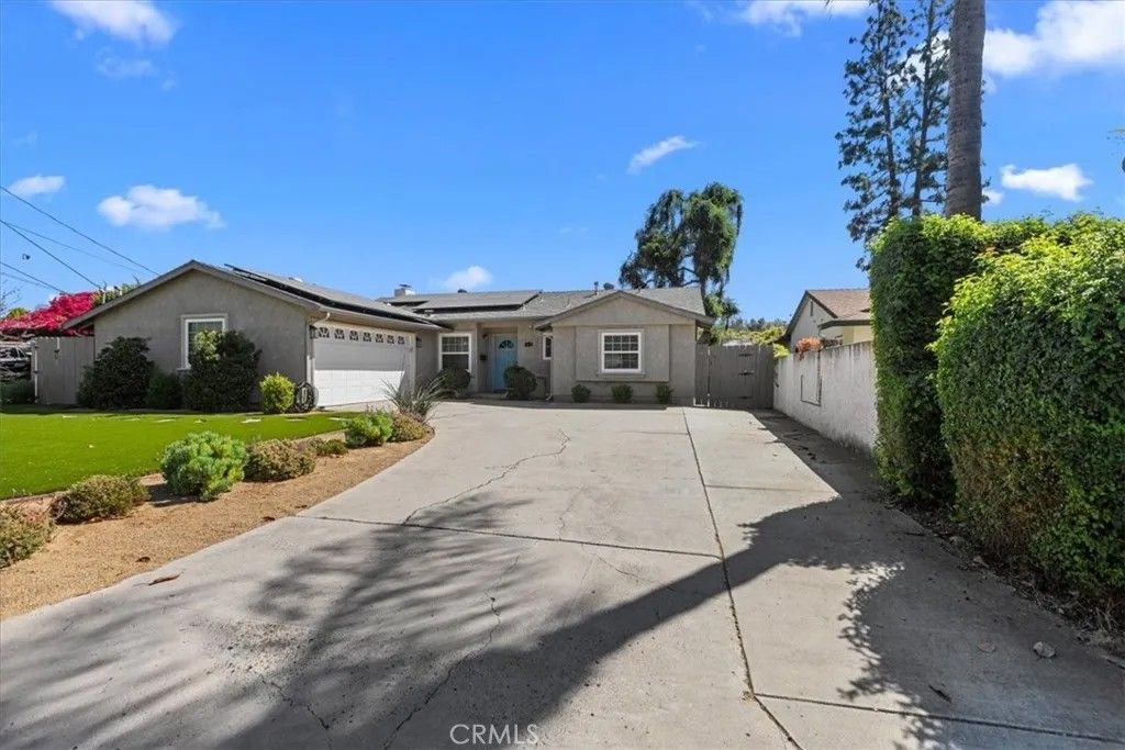 Photo of 14125 Halper Rd, Poway, CA 92064 (MLS # SW26075305)