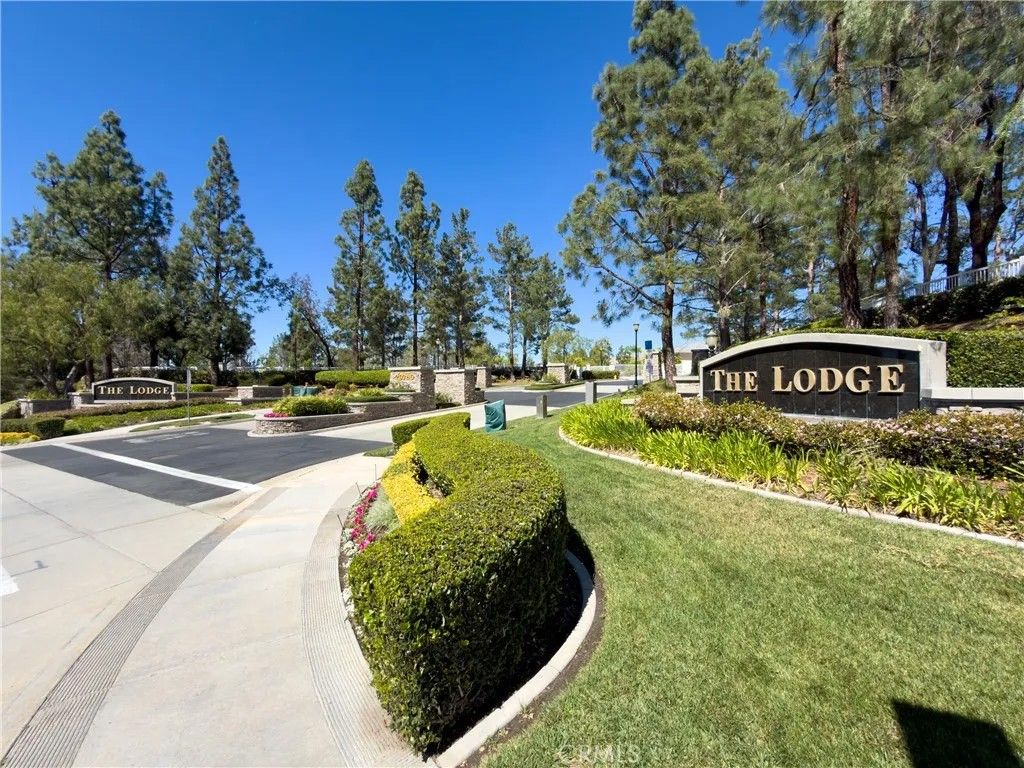 Photo of 30255 Fetzer Circle, Murrieta, CA 92563 (MLS # SW26056980)