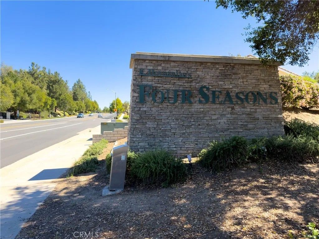 Photo of 30255 Fetzer Circle, Murrieta, CA 92563 (MLS # SW26056980)