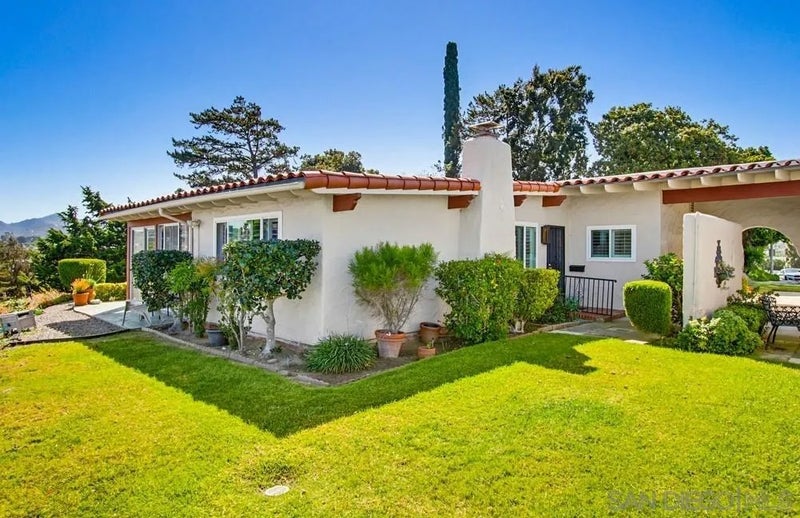 16677 Diaz Dr