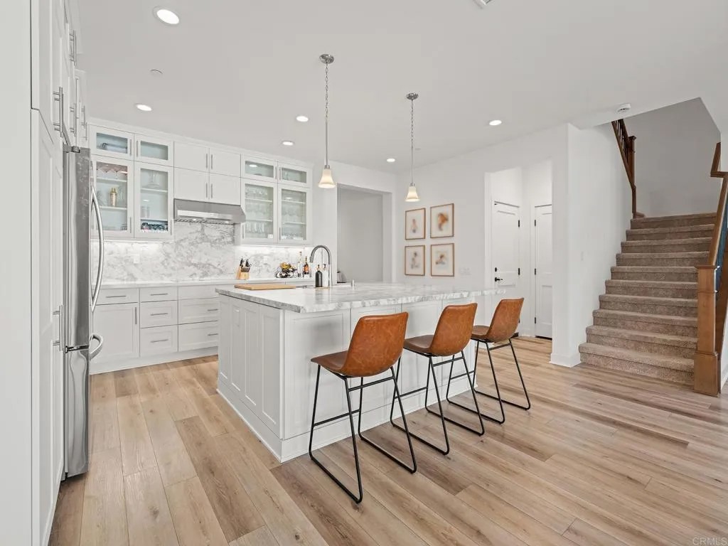 2971 Rue De Latour