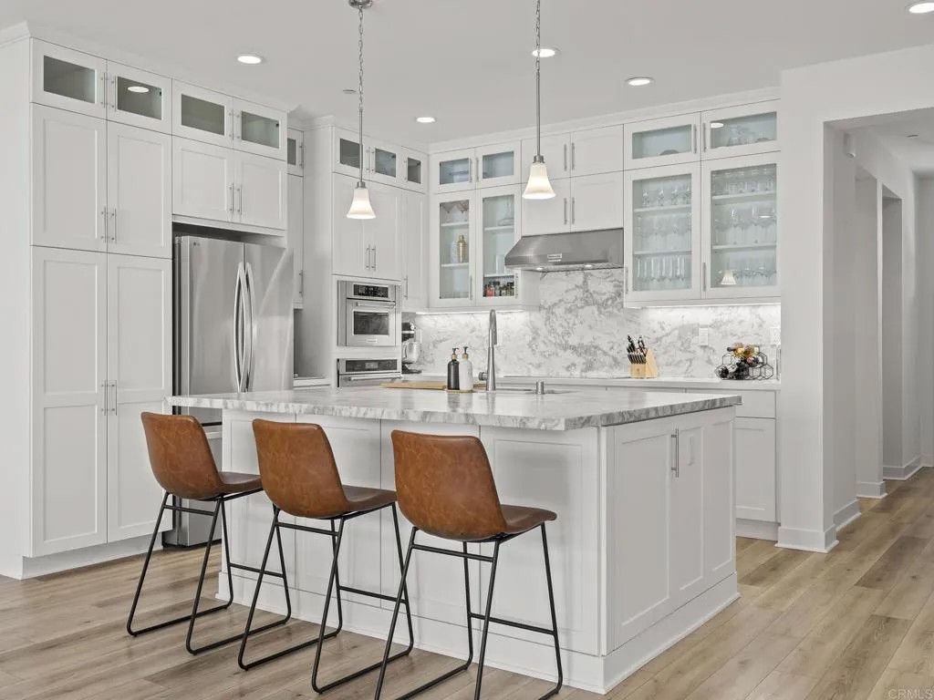 2971 Rue De Latour