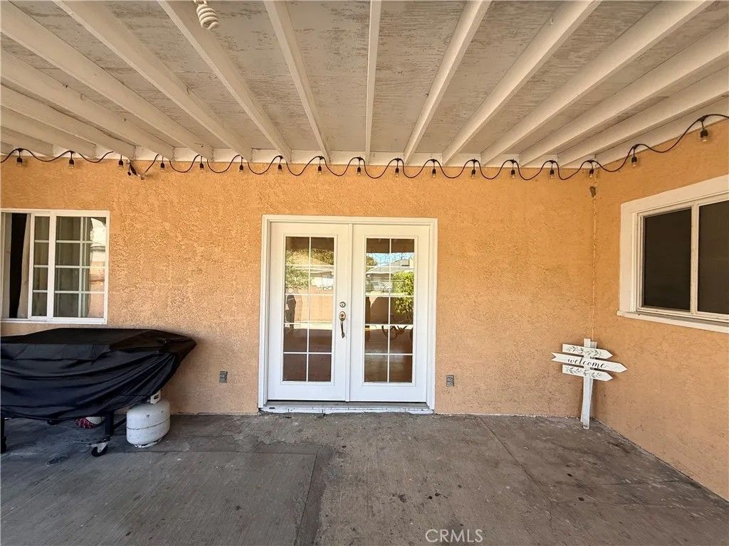 Photo of 10253 Mapledale St, Bellflower, CA 90706 (MLS # SW26058440)