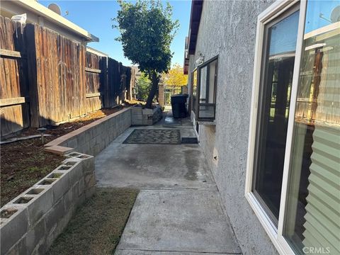 Tiny photo for 2770 Cole Ave, Highlands, CA 92346 (MLS # CV25271997)