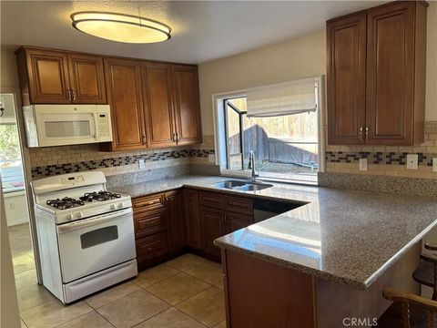 Tiny photo for 2770 Cole Ave, Highlands, CA 92346 (MLS # CV25271997)