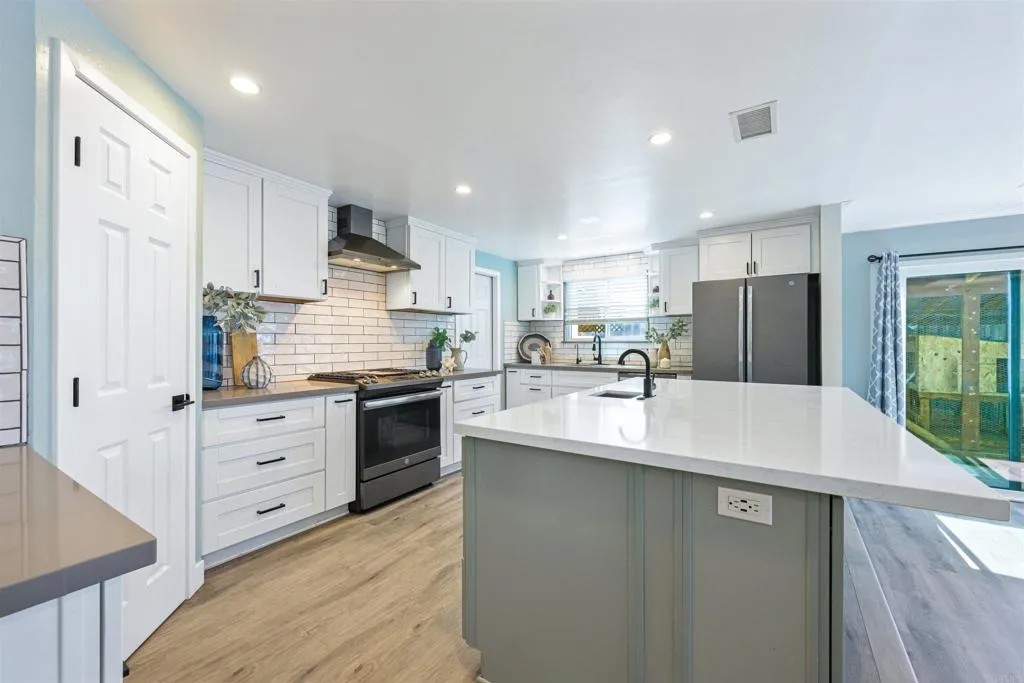 669 McDonald Lane