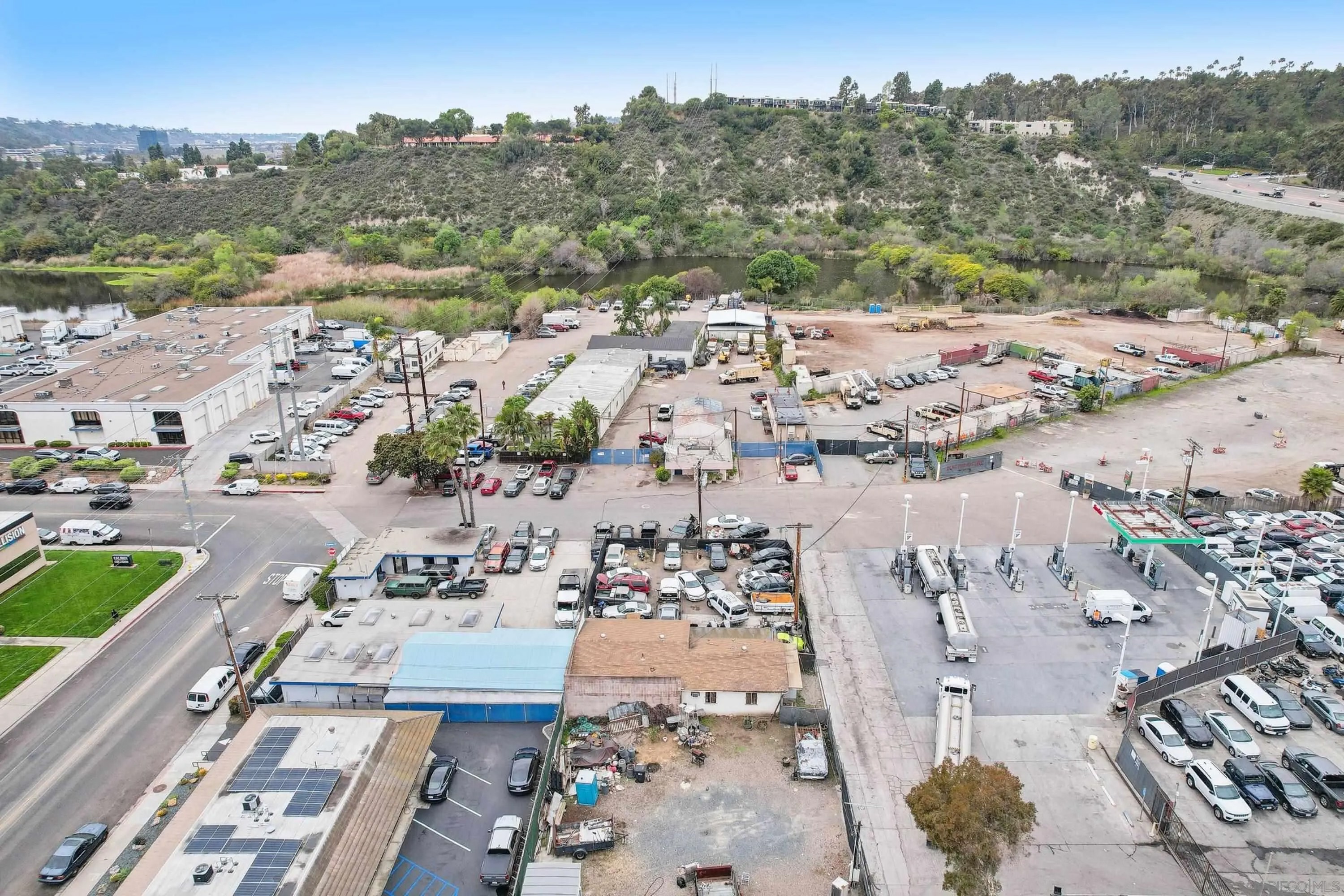6205 & 6215 Fairmount Avenue 1