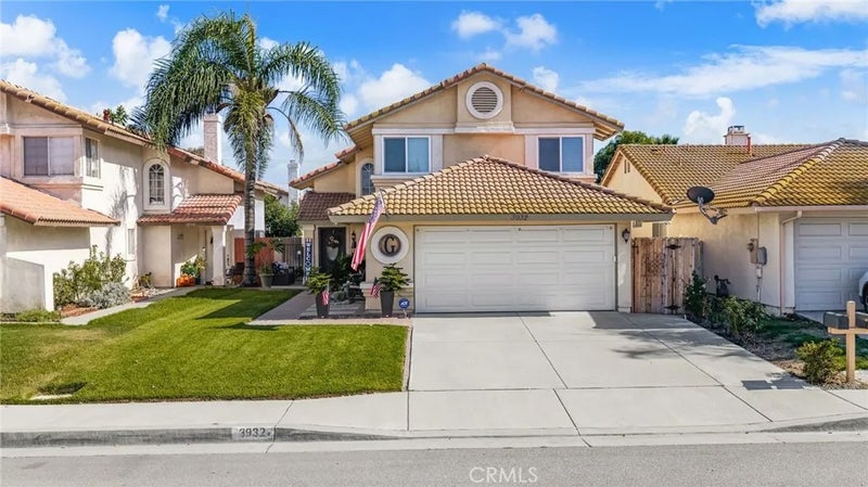 3932 Salt Creek Way