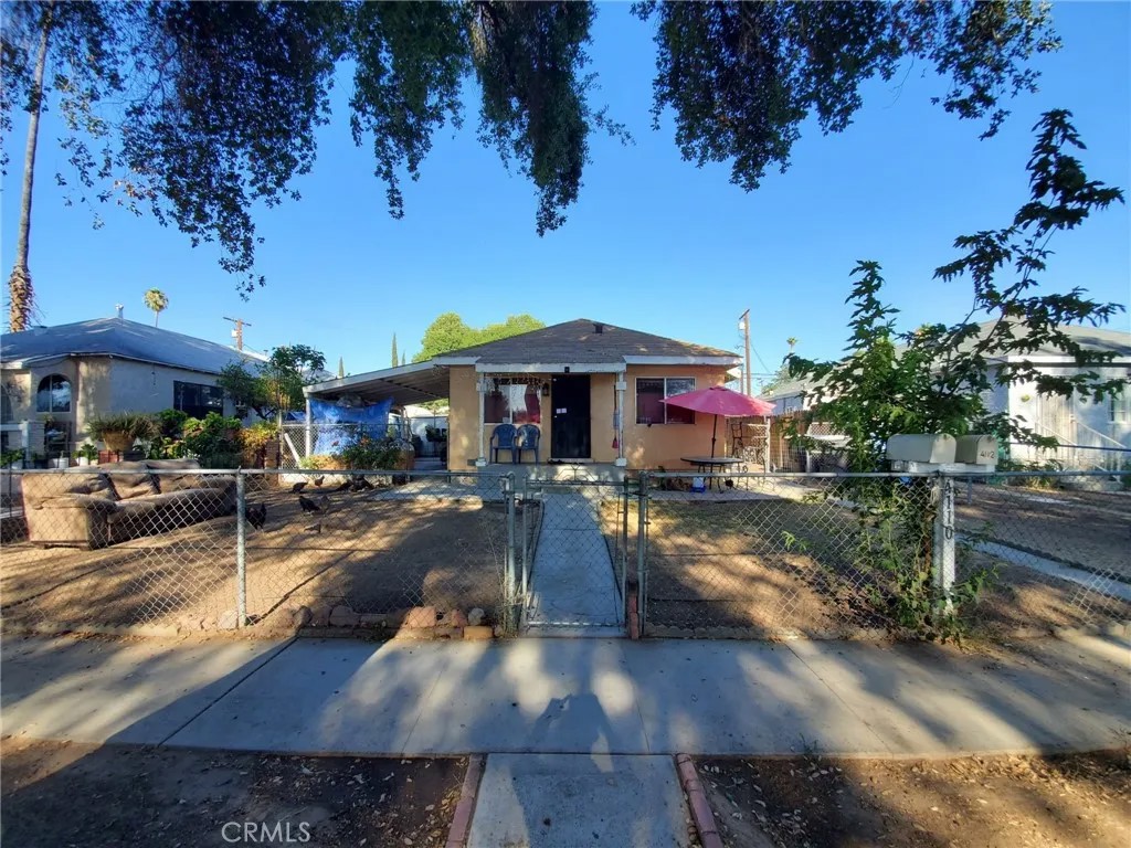 4110 Dwight