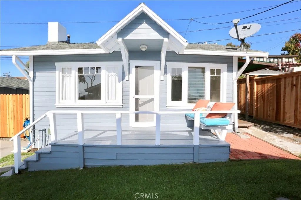 Photo of 426 Aster Street #B back, Laguna Beach, CA 92651 (MLS # LG26173287)