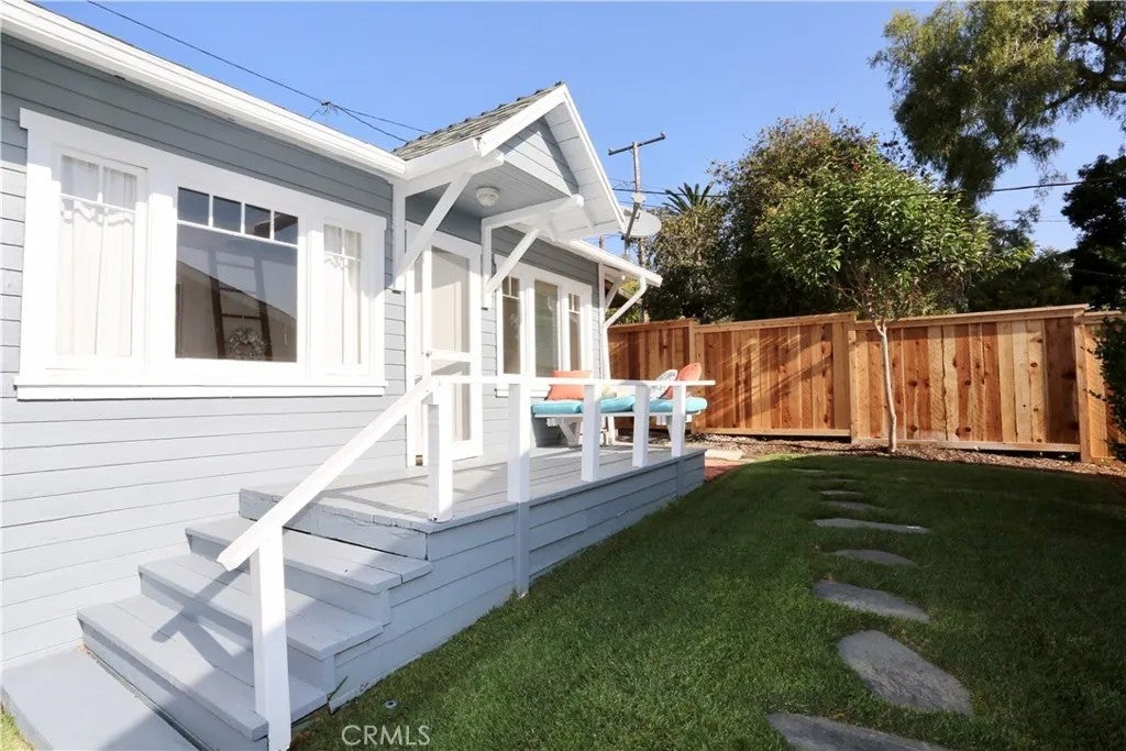 Photo of 426 Aster Street #B back, Laguna Beach, CA 92651 (MLS # LG26173287)