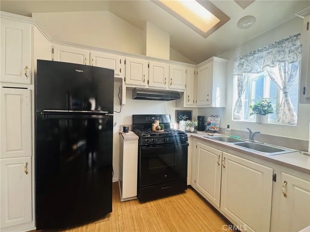 Photo of 1148 3rd Ave #76, Chula Vista, CA 91911 (MLS # SW26007912)