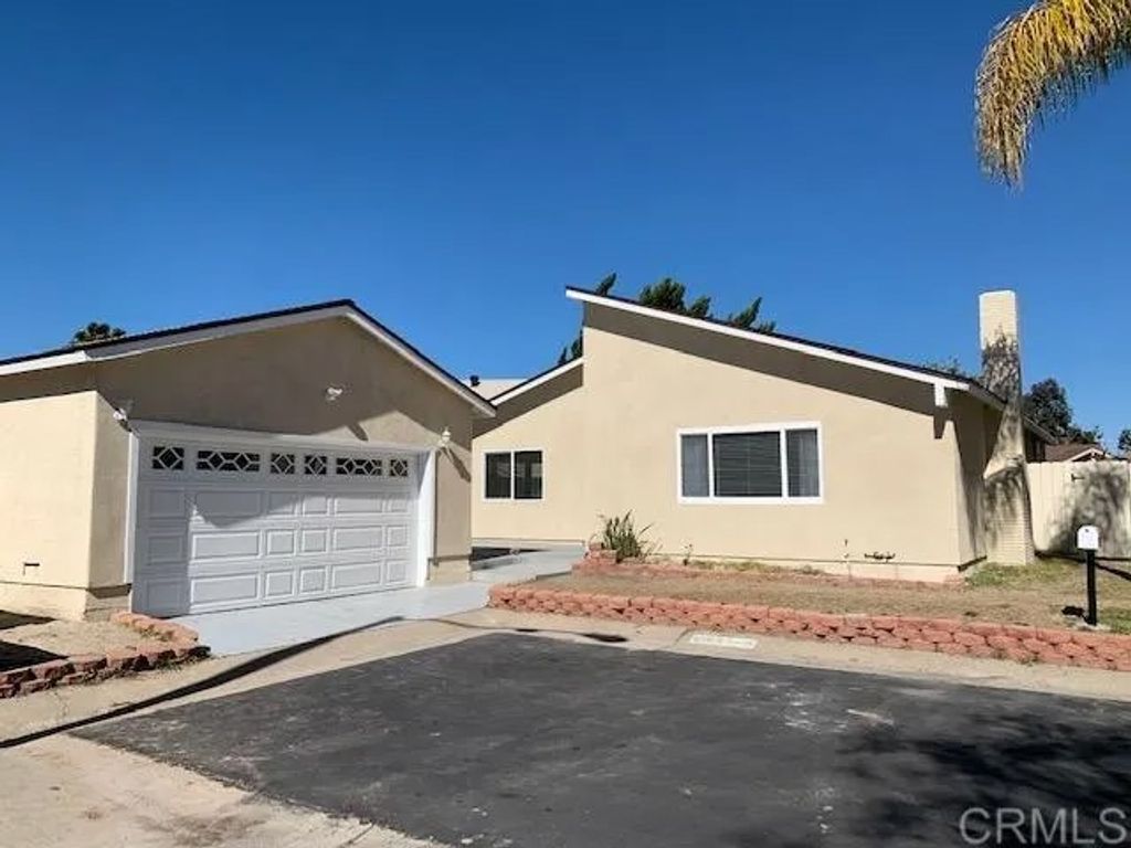 Photo of 856 Crystal Creek Ct, Chula Vista, CA 91910 (MLS # NDP2509546)