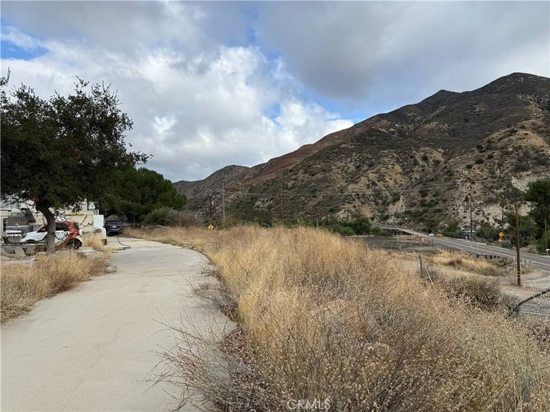 11561 Soledad Canyon