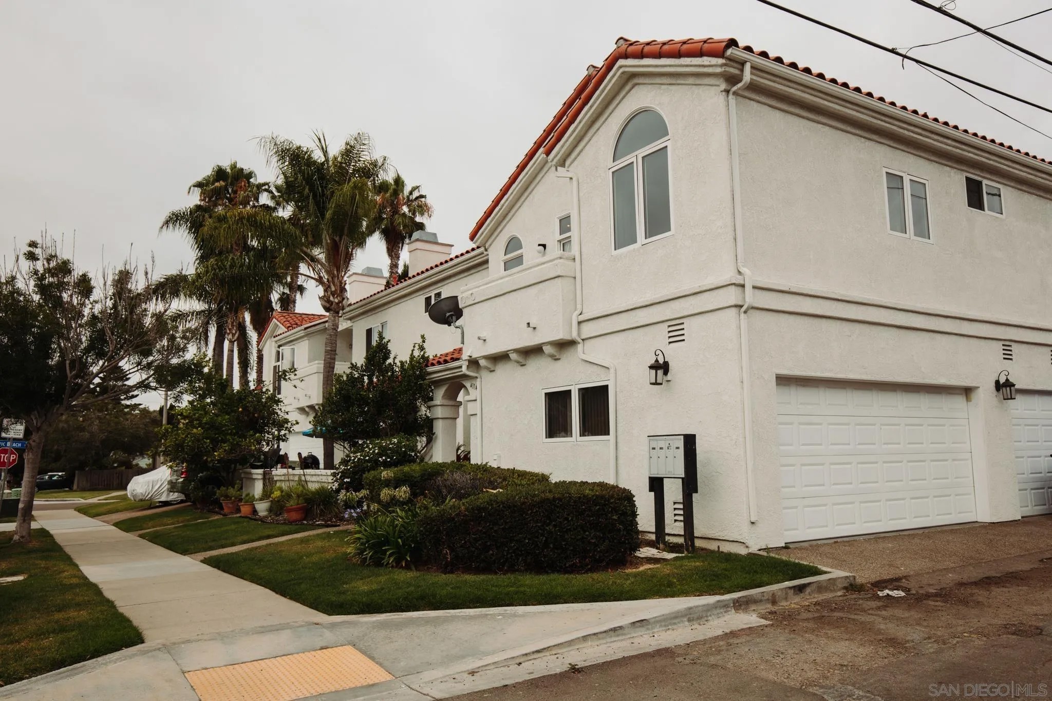 4114 Gresham St.