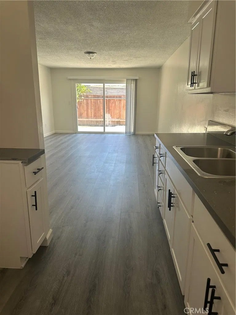1617 Cedar