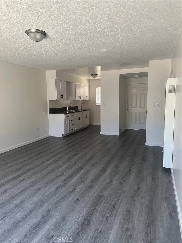 1617 Cedar