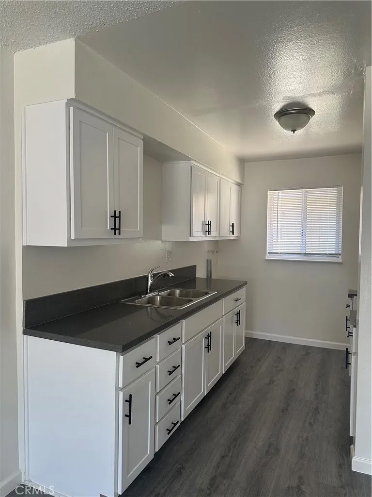 1617 Cedar