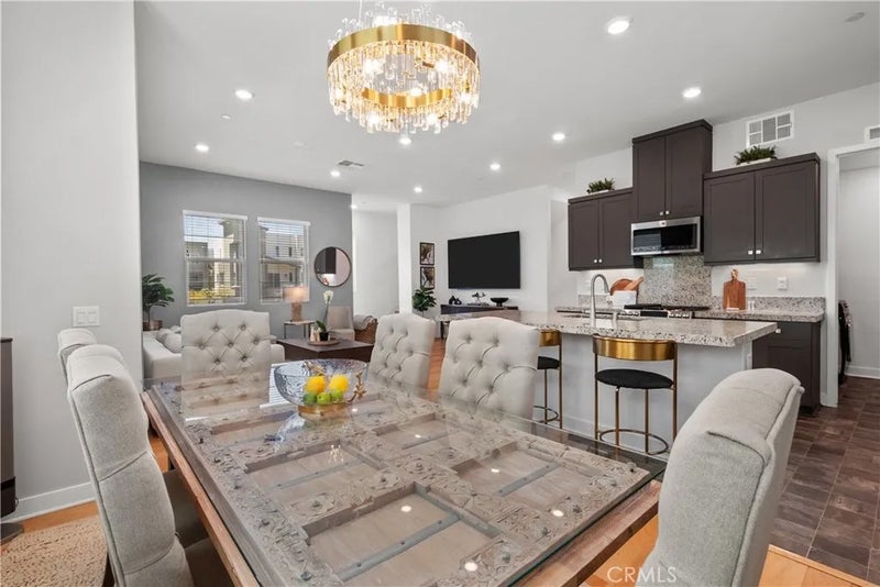 27034 Hummingbird Lane