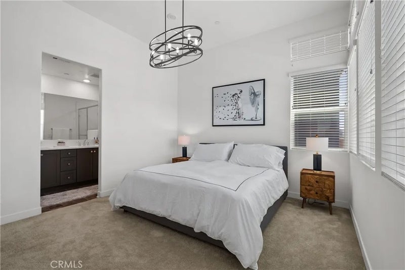27034 Hummingbird Lane