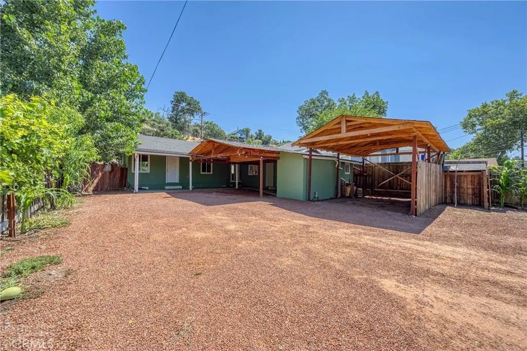 Photo of 13510 Lower Lakeshore Drive, Clearlake, CA 95422 (MLS # LC26028608)