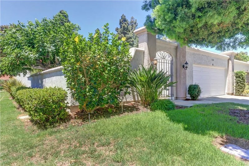 5528 Via La Mesa A
