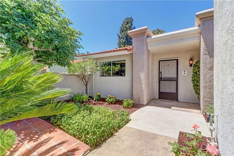 5528 Via La Mesa A