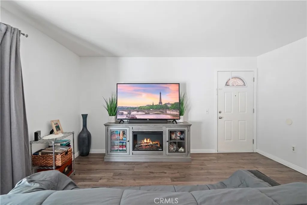 10331 Lindley 150