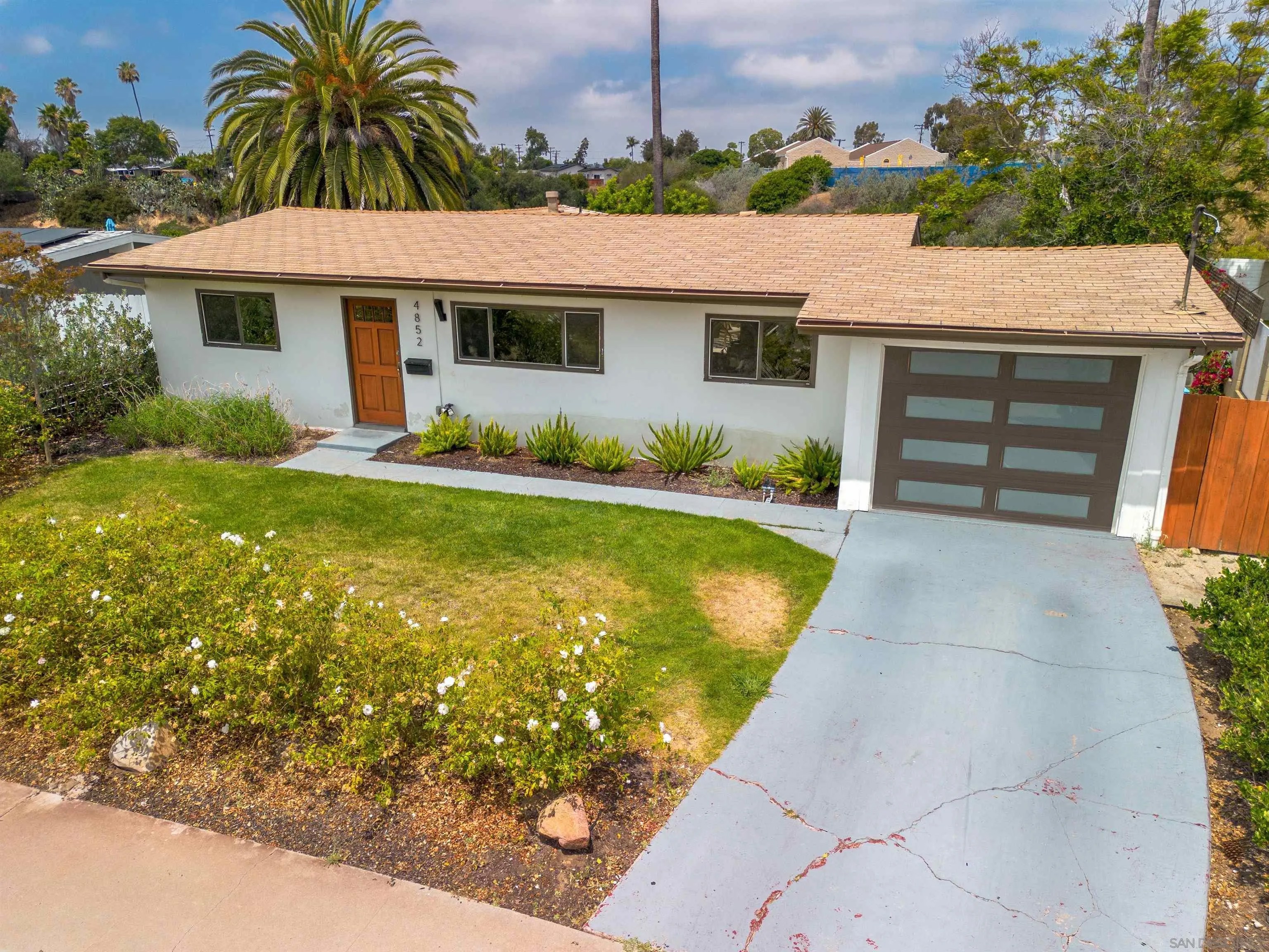 4852 Kings Way
