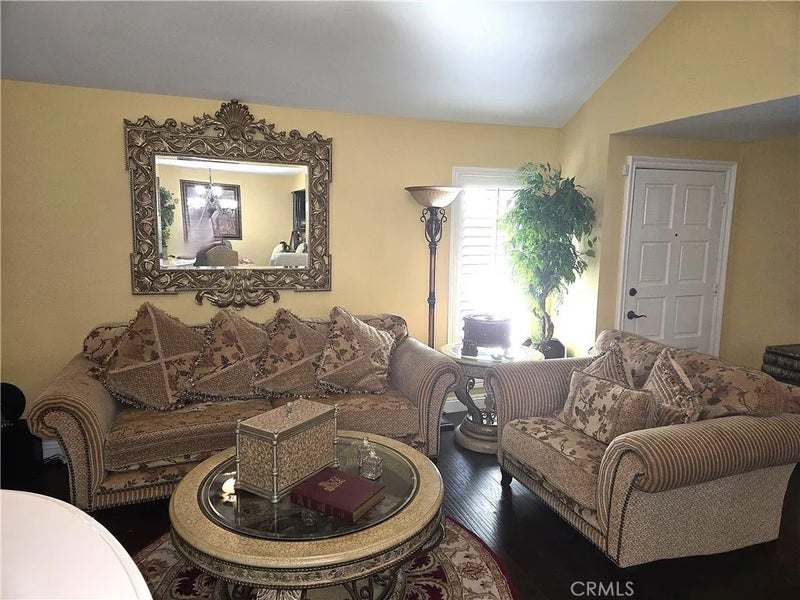8543 RICHWOOD Drive