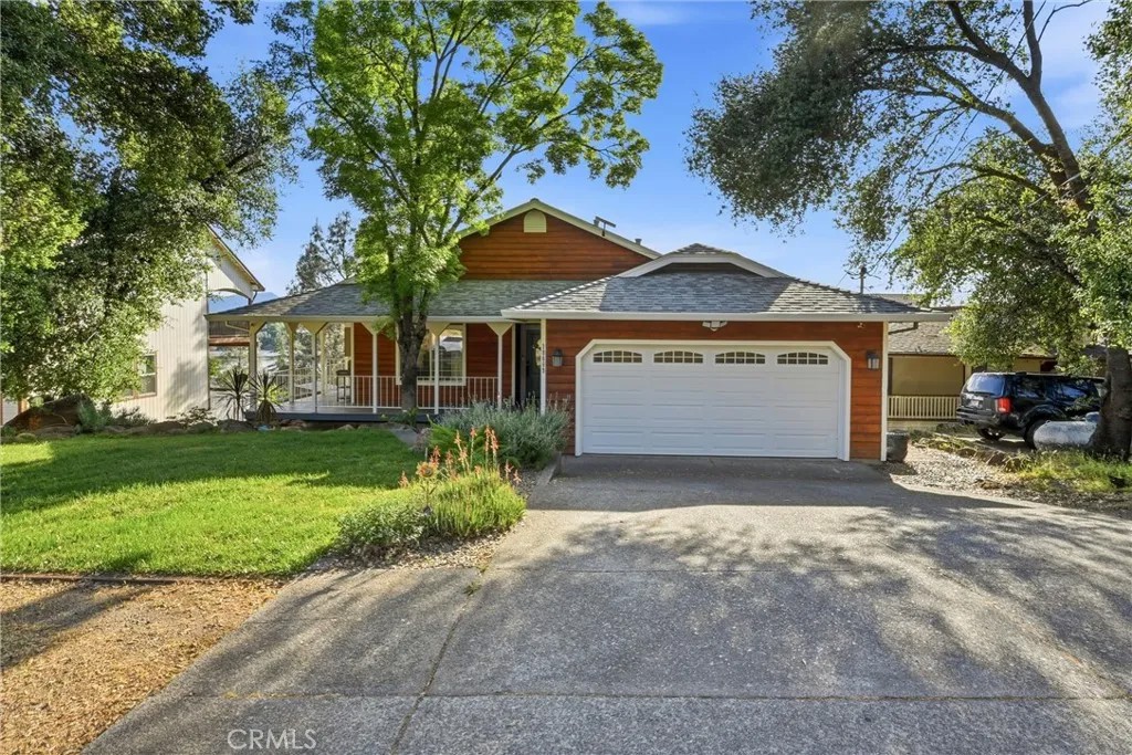 18669 Deer Hill