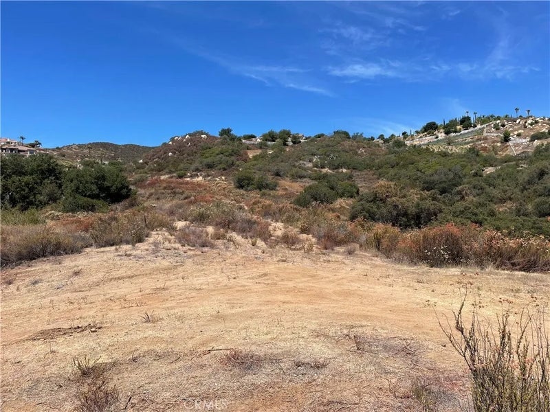 21903 Los Robles