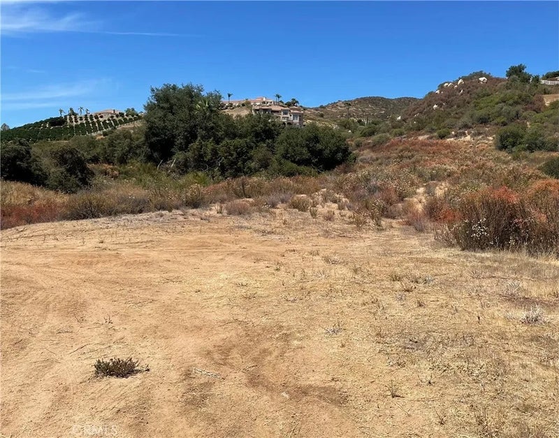 21903 Los Robles