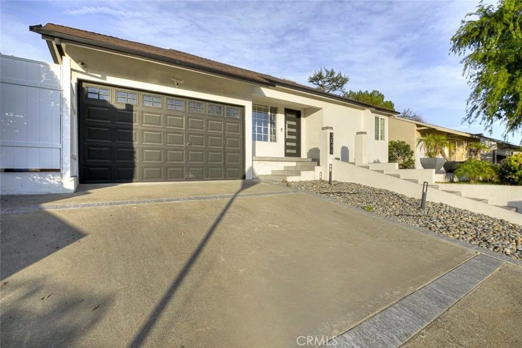 Photo of 3041 Alabama St, La Crescenta, CA 91214 (MLS # GD26043054)