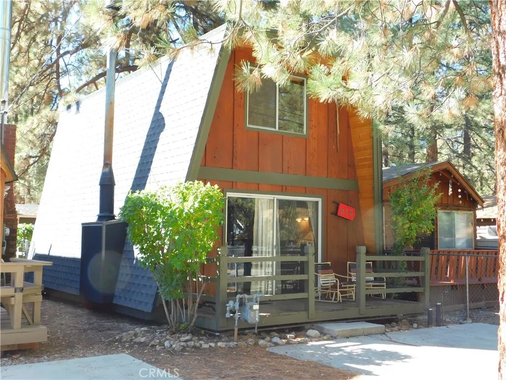 318 W Sherwood Boulevard