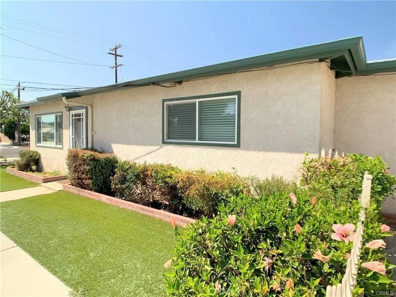 12931 Roswell Avenue