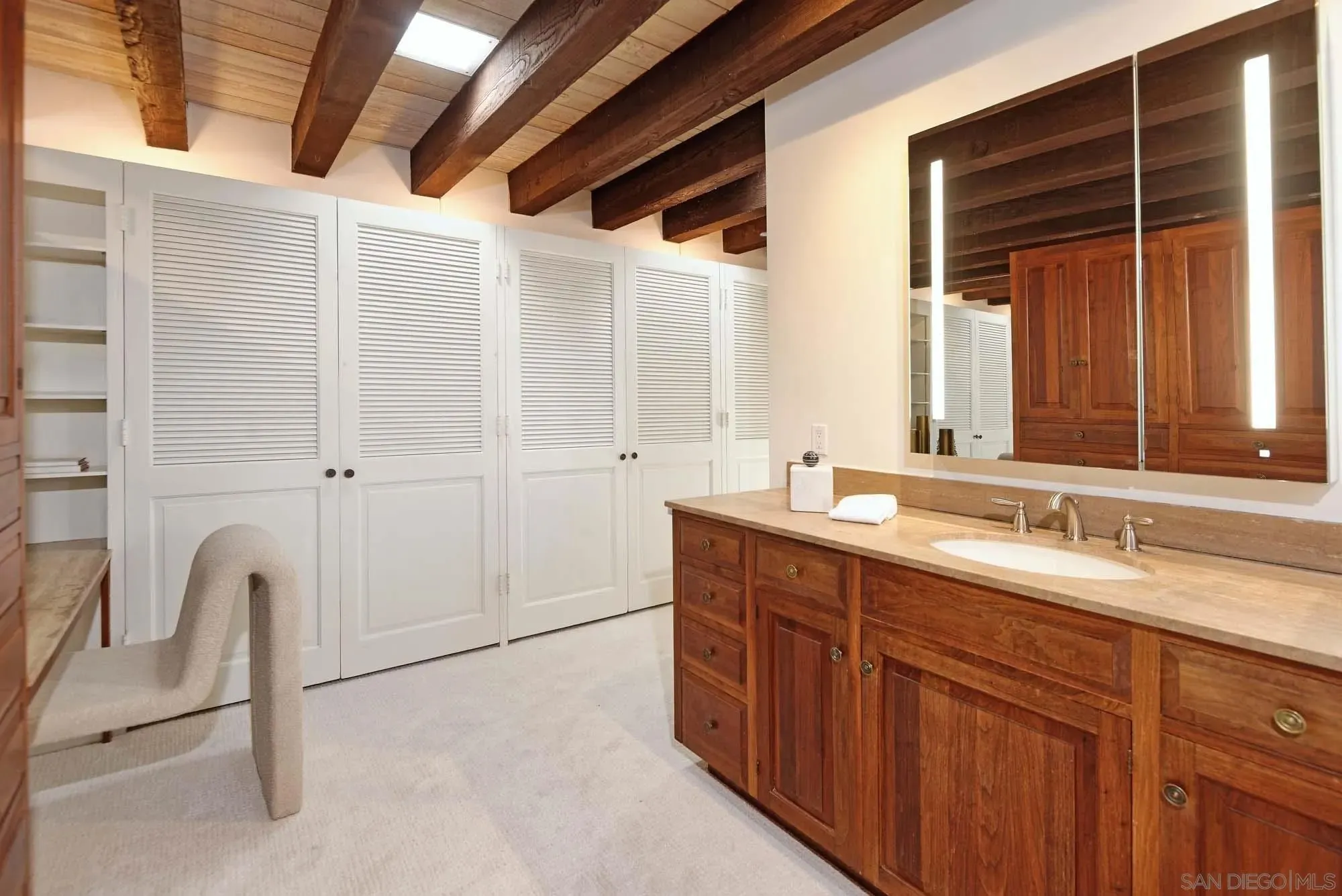 La Jolla, California 92037, United States, 3 Bedrooms Bedrooms, ,3 BathroomsBathrooms,Residential,Active,237094