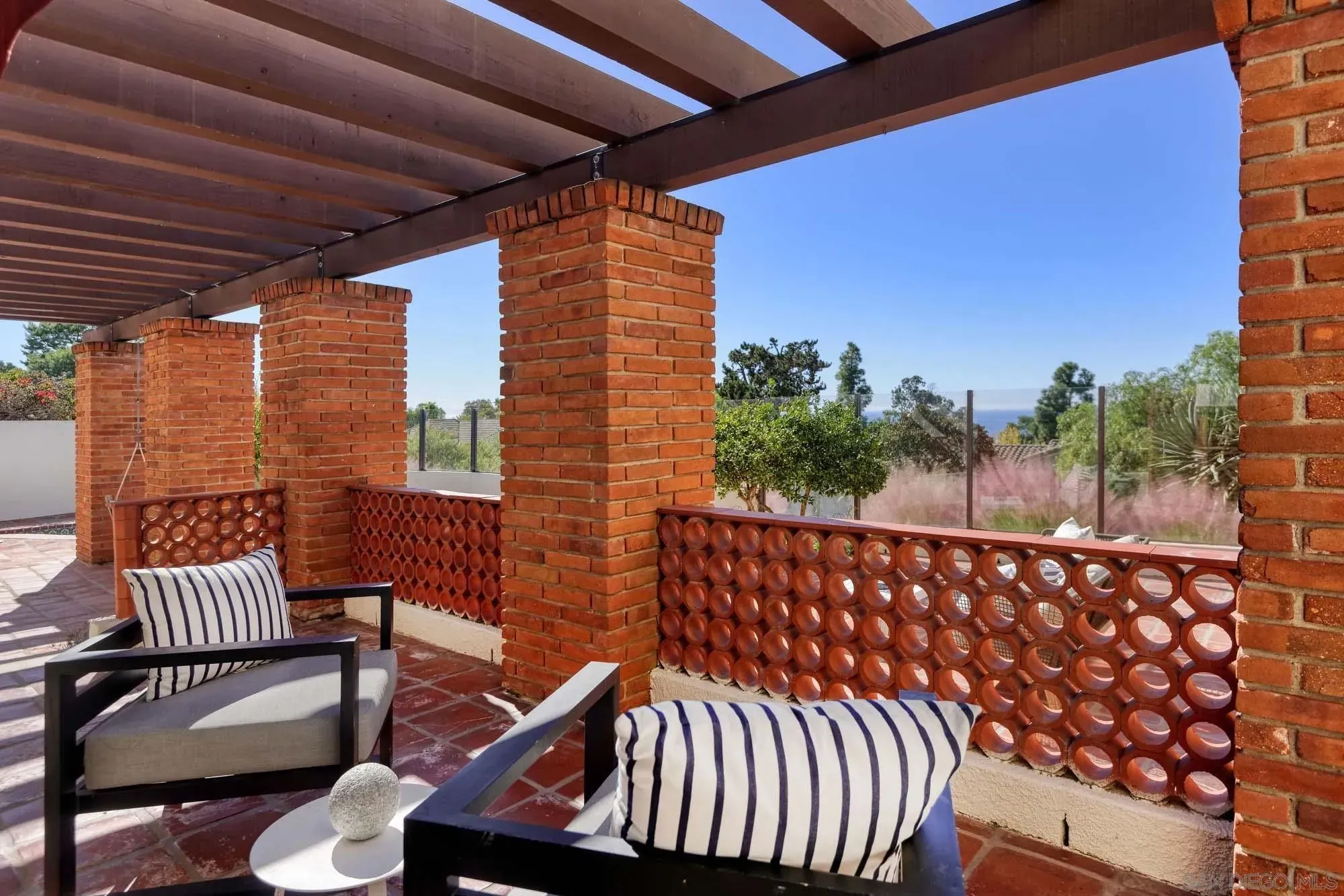 La Jolla, California 92037, United States, 3 Bedrooms Bedrooms, ,3 BathroomsBathrooms,Residential,Active,237094