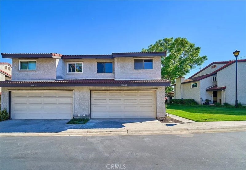 11832 Los Alisos Circle