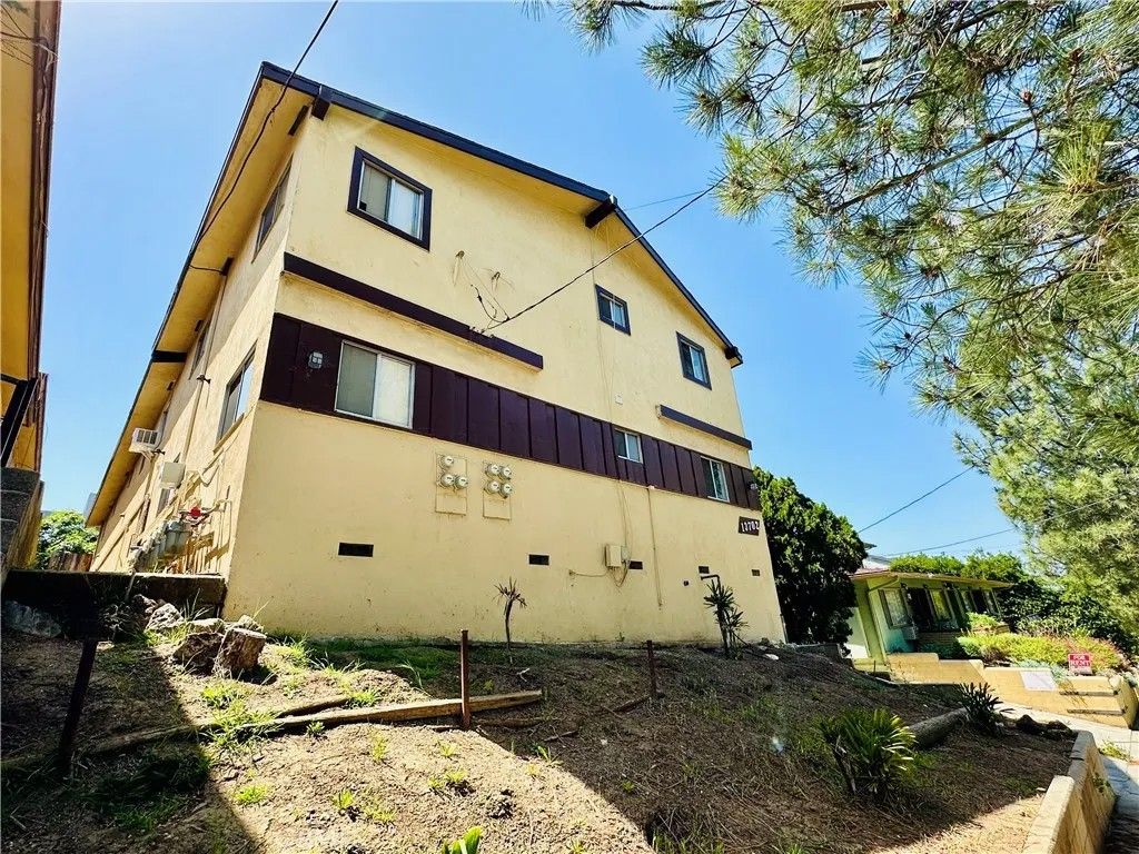 Photo of 13702 Penn St #D, Whittier, CA 90602 (MLS # CV26083611)