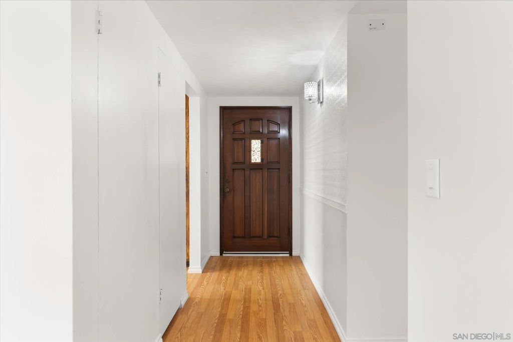 Photo of 11518 205th St, Lakewood, CA 90715 (MLS # 260006036)