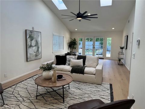Photo of 9521 Yolanda Ave, Northridge, CA 91324 (MLS # SR26091779)