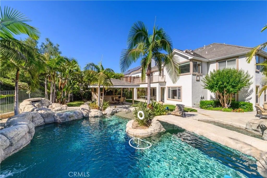 Photo of 21 Bent Oak, Coto De Caza, CA 92679 (MLS # OC26012344)