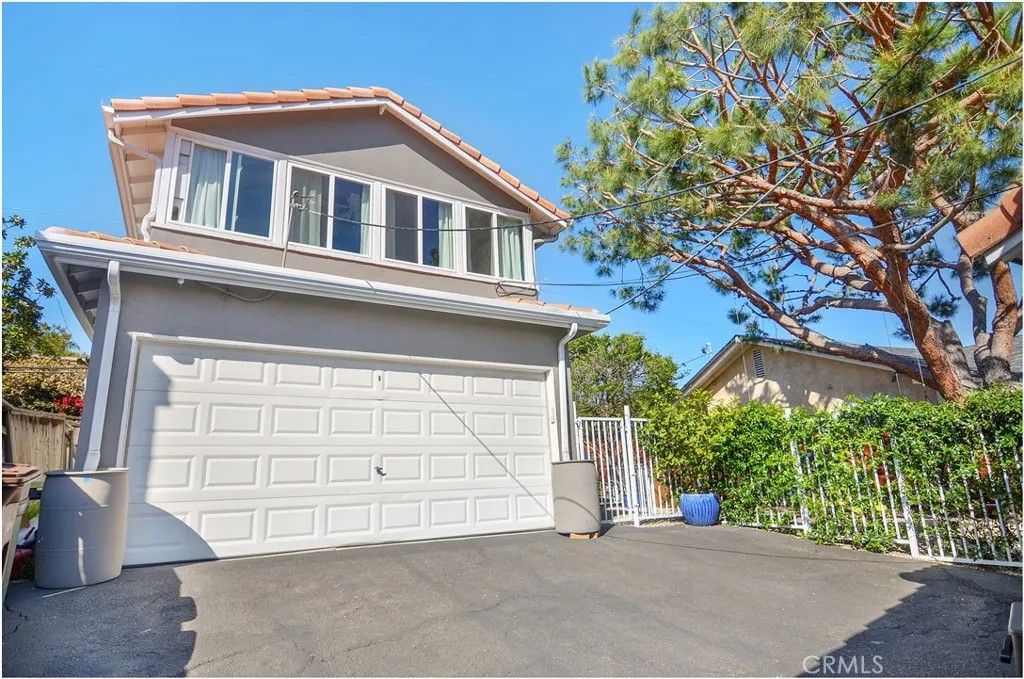 Photo of 34556 Calle Naranja #A, Dana Point, CA 92624 (MLS # OC25272451)