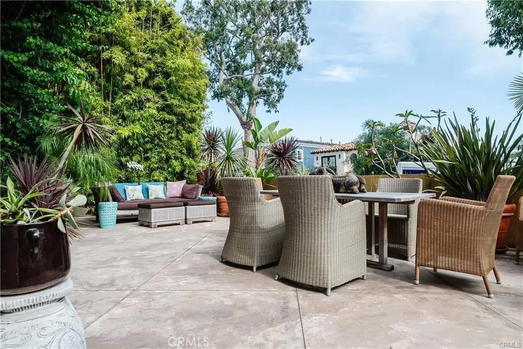 Photo of 621 31st St, Manhattan Beach, CA 90266 (MLS # SB26013382)