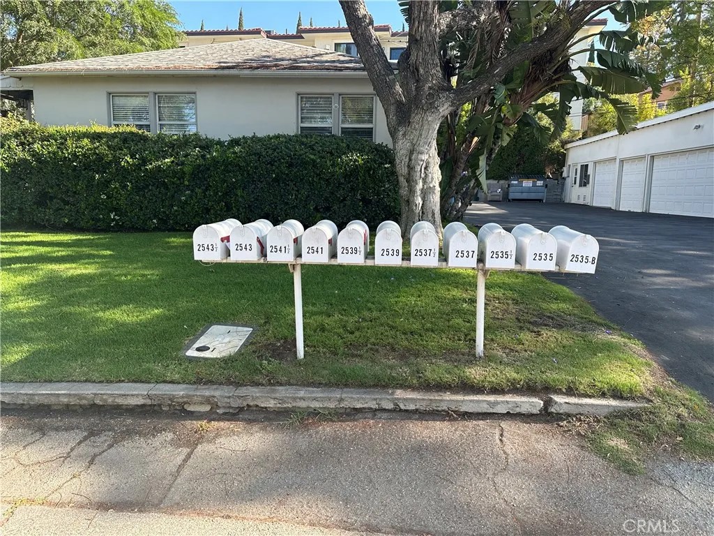 2535 CROSS Street
