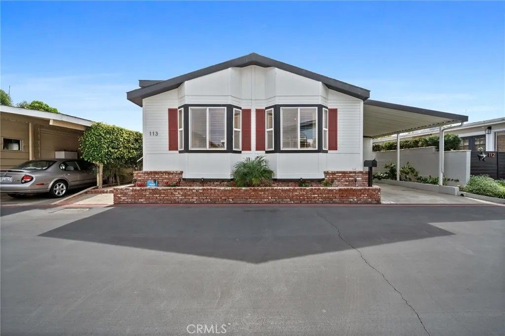 Photo of 113 Yorktown, Newport Beach, CA 92660 (MLS # PW25236219)
